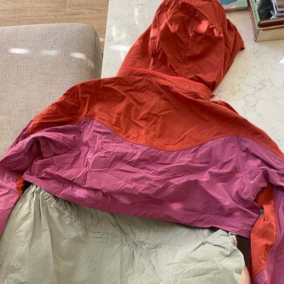 SOLD Lululemon Women’s Evergreen Anorak Pull Over Jacket size 12 - Picture 4 of 5